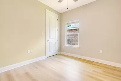 557 Valparaiso Parkway, Valparaiso, FL 32580 - Photo 21