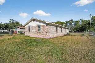 1101 W Jordan St, Pensacola, FL 32501 - Photo 41
