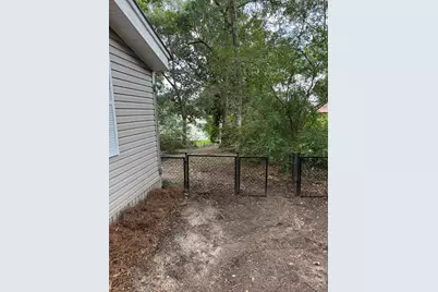 827 Squirrel Road, Defuniak Springs, FL 32433 - Photo 17