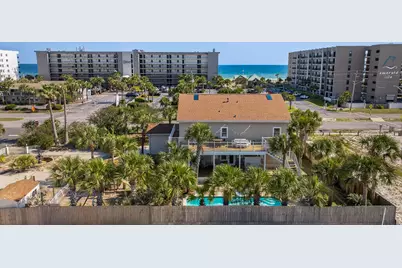 631 Pelican Drive, Fort Walton Beach, FL 32548 - Photo 1