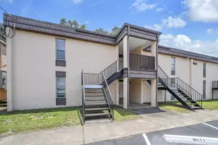 408 NW Marshall Ct, Fort Walton Beach, FL 32548 - Photo 1