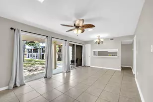 408 NW Marshall Ct, Fort Walton Beach, FL 32548 - Photo 3