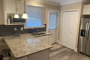 514 S 1st St, Pensacola, FL 32507 - Photo 9
