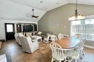 132 Menzel St, Valparaiso, FL 32580 - Photo 9