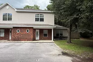 827 Fairview Dr, Fort Walton Beach, FL 32547 - Photo 1