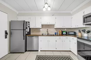 300 SW Miracle Strip Pkwy, Fort Walton Beach, FL 32548 - Photo 9
