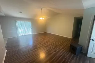 3148 Skyhawk Dr, Crestview, FL 32539 - Photo 5