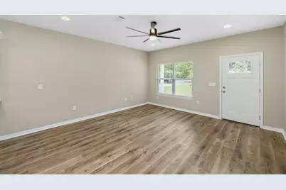 607 Amos Street, Crestview, FL 32539 - Photo 11