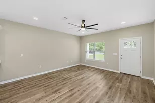 607 Amos St, Crestview, FL 32539 - Photo 11