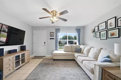 185 Miramar Street, Mary Esther, FL 32569 - Photo 3