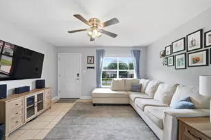 185 Miramar St, Mary Esther, FL 32569 - Photo 3