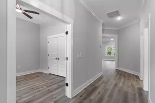 1720 25th St, Niceville, FL 32578 - Photo 9