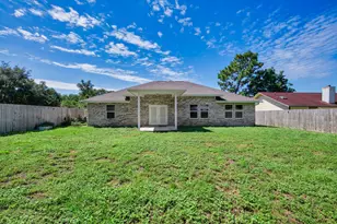 606 Cypress St, Mary Esther, FL 32569 - Photo 5