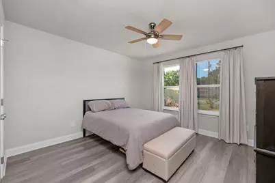 606 Cypress Street, Mary Esther, FL 32569 - Photo 9