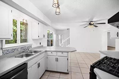 820 Sparkleberry Cove, Niceville, FL 32578 - Photo 25