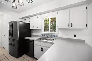 820 Sparkleberry Cove, Niceville, FL 32578 - Photo 23