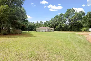 978 Grandmas Pl, Baker, FL 32531 - Photo 5