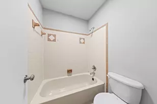 723 Prestwick Dr, Niceville, FL 32578 - Photo 23