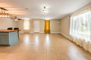 138 Adams St, Niceville, FL 32578 - Photo 9
