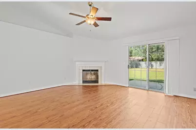 4407 Southminster Circle, Niceville, FL 32578 - Photo 9