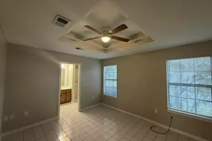 431 Apple Dr, Crestview, FL 32536 - Photo 5
