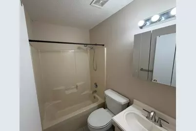 501 E Robinson Avenue, Crestview, FL 32539 - Photo 11