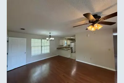 501 E Robinson Avenue, Crestview, FL 32539 - Photo 3