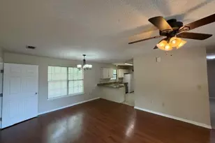 501 E Robinson Ave, Crestview, FL 32539 - Photo 3