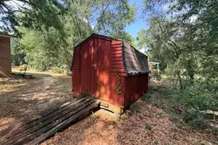 501 E Robinson Ave, Crestview, FL 32539 - Photo 13