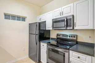 1501 N Partin Dr, Niceville, FL 32578 - Photo 9