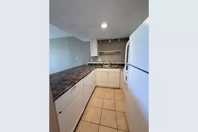 308 Miracle Strip Parkway #21A, Fort Walton Beach, FL 32548 - Photo 5