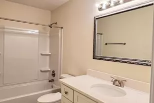 319 N Cedar Ave, Niceville, FL 32578 - Photo 5