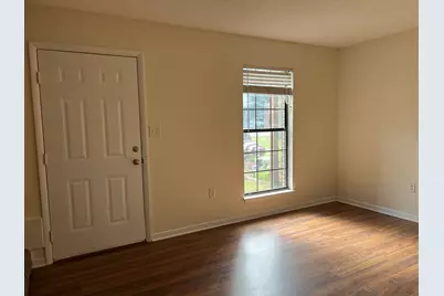 319 N Cedar Avenue, Niceville, FL 32578 - Photo 11
