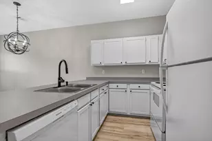 1847 Whispering Oaks Ln, Fort Walton Beach, FL 32547 - Photo 13