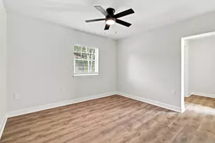 57 12th St, Shalimar, FL 32579 - Photo 15