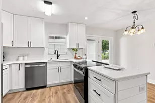 57 12th St, Shalimar, FL 32579 - Photo 3