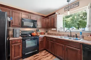 4325 Glen Forest Dr, Milton, FL 32583 - Photo 11