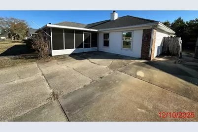 1039 Blvd De La Parisienne, Mary Esther, FL 32569 - Photo 3