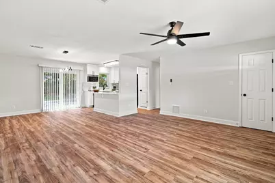 1426 Hickory Avenue, Niceville, FL 32578 - Photo 13