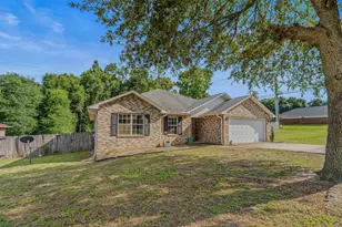 101 Conquest Ave, Crestview, FL 32536 - Photo 3