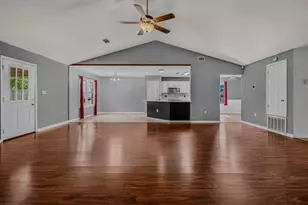 101 Conquest Ave, Crestview, FL 32536 - Photo 11