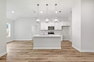 1018 Rin Ct, Milton, FL 32583 - Photo 9