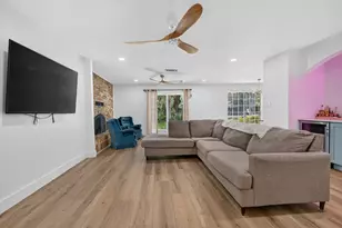 604 NE Merioneth Dr, Fort Walton Beach, FL 32547 - Photo 23