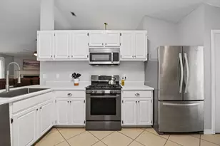 5187 Whitehurst Ln, Crestview, FL 32536 - Photo 7