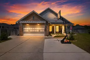 106 Amelia Rae Cir, Valparaiso, FL 32580 - Photo 1