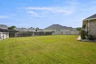 106 Amelia Rae Cir, Valparaiso, FL 32580 - Photo 43