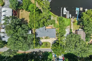 212 White St, Niceville, FL 32578 - Photo 3