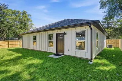 150 N Booker Street, Crestview, FL 32536 - Photo 11