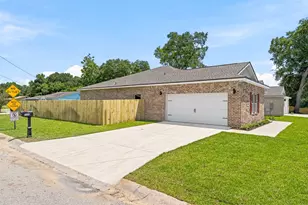 709 NW Lovejoy Rd, Fort Walton Beach, FL 32548 - Photo 7