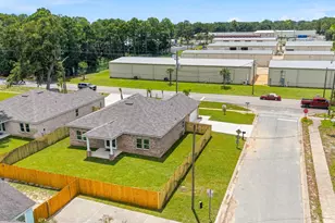 707 NW Lovejoy Rd, Fort Walton Beach, FL 32548 - Photo 23